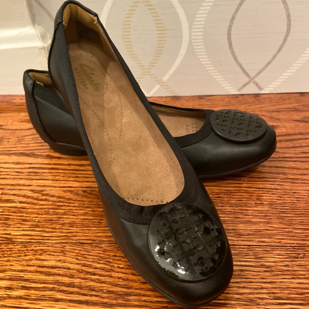 Clarks Black Loafer NWT